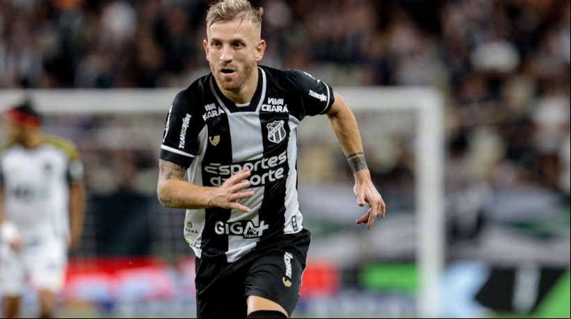 FORTALEZA,CEARÁ, BRASIL,01-06-2025: Pedro Henrique Jogo entre Ceará x Atlético Mineiro pelo Campeonato Brasileiro Serie A na Arena Castelão. (Foto: Samuel Setubal/ O Povo) 