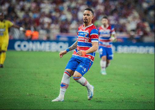 Atacante Yago Pikachu no jogo Fortaleza x Bucaramanga, no Castelão, pela Copa Libertadores 2025