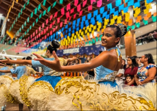 Quadrilha do grupo Rainha Imaculada faz apresentação neste domingo, 15, no Shopping Parangaba