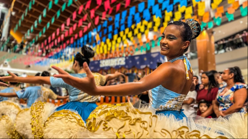 Quadrilha do grupo Rainha Imaculada faz apresentação neste domingo, 15, no Shopping Parangaba